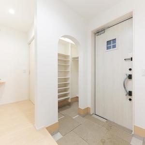 裸足でもあったかい家